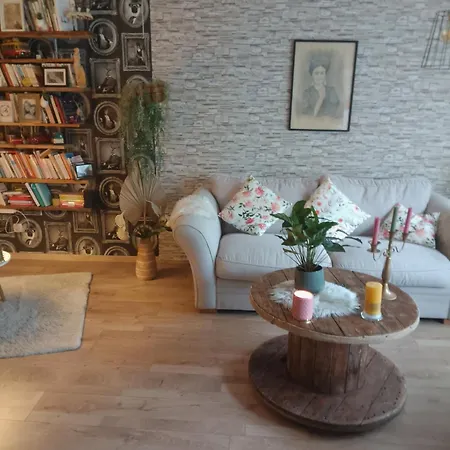 La Maison Verte بيت للعطل